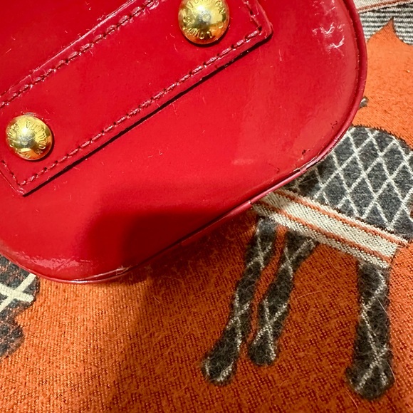 LOUIS VUITTON ❤️🌟AA1173 VERNIS RED ALMA BB NO LONG STRAP ⭐️ - Picture 9 of 15